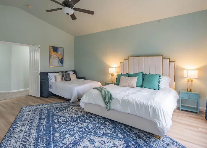 Resort-style 5br Free Pool Heat Putting *