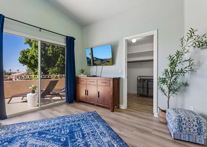 Dom wakacyjny Resort-style 5br Free Pool Heat Putting Glendale