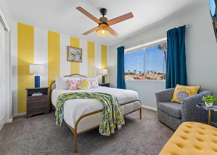 Resort-style 5br Free Pool Heat Putting Glendale