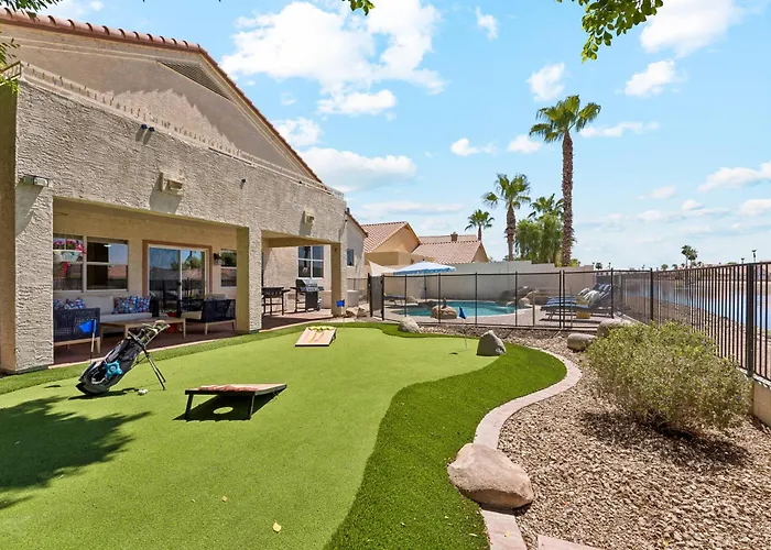 Resort-style 5br Free Pool Heat Putting Dom wakacyjny Glendale