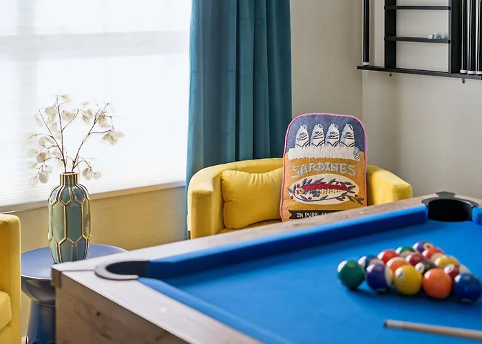 Resort-style 5br Free Pool Heat Putting Dom wakacyjny Glendale
