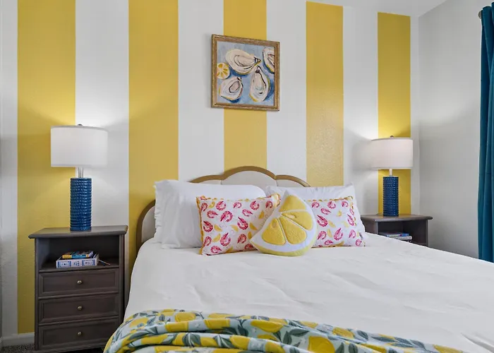 Resort-style 5br Free Pool Heat Putting Glendale