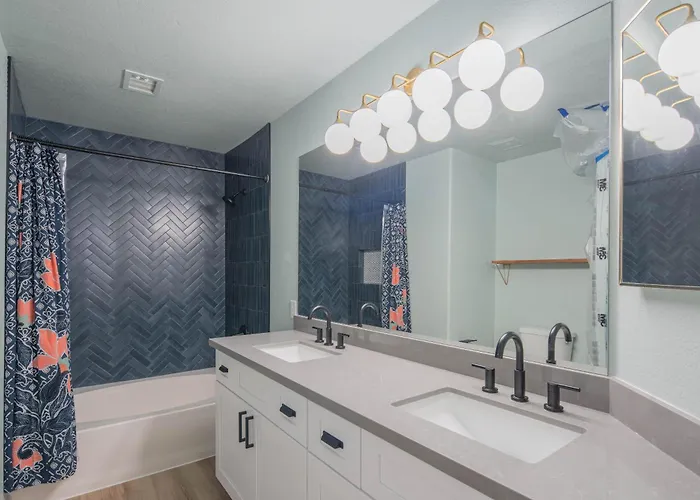Resort-style 5br Free Pool Heat Putting *